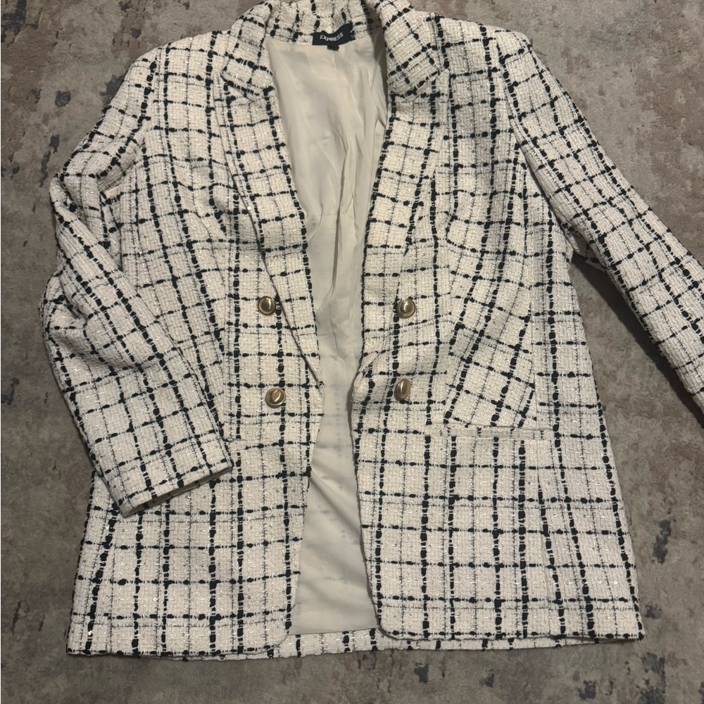 Express Women's Black and White Tweed Boyfriend Blazer